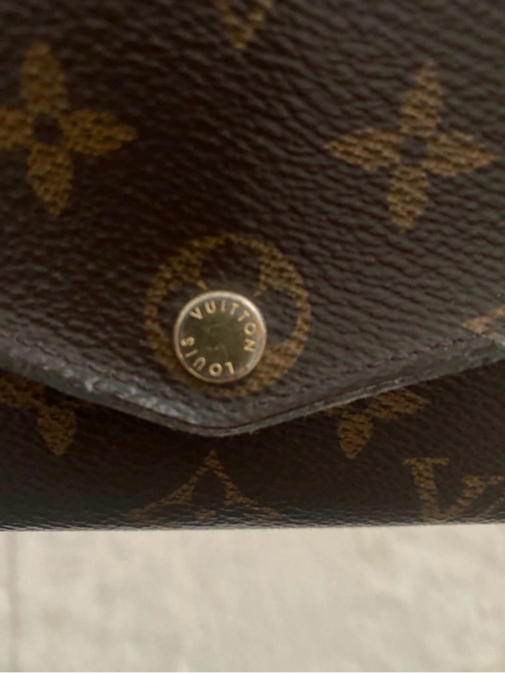 Vintage Louis Vuitton Wallet - Picture 5 of 12
